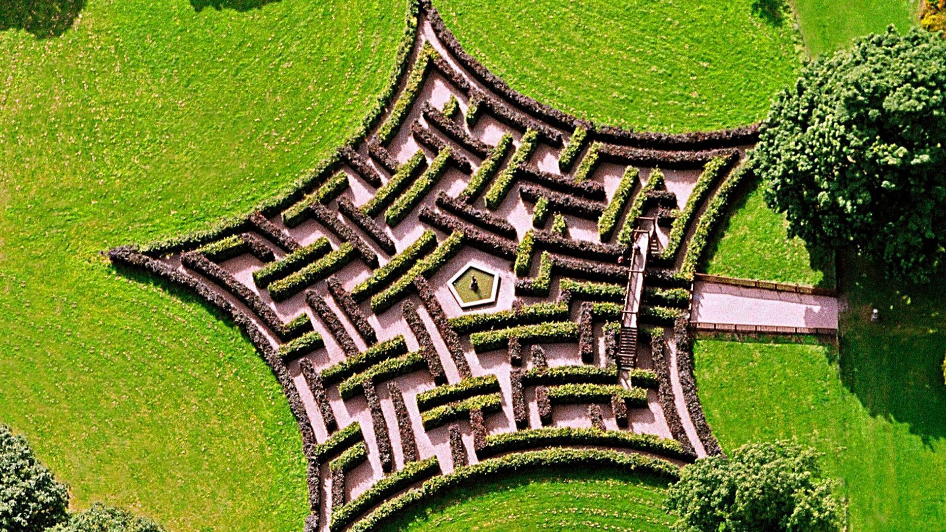 Aerial maze Scone Palace