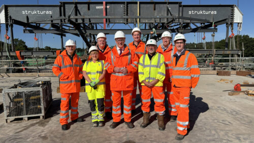 First Minister Visits Destiny Bridge in Perth